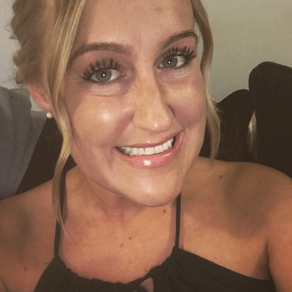 Meet your Posher, Shannon - Picture 2 of 2